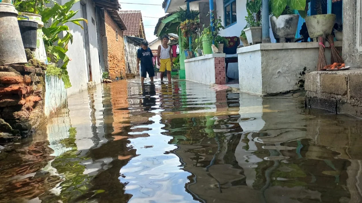 banyuwangi-2024-tragedi-gadis-7-tahun-banjir-rob-parah-dan-pertumbuhan-ekonomi-signifikan